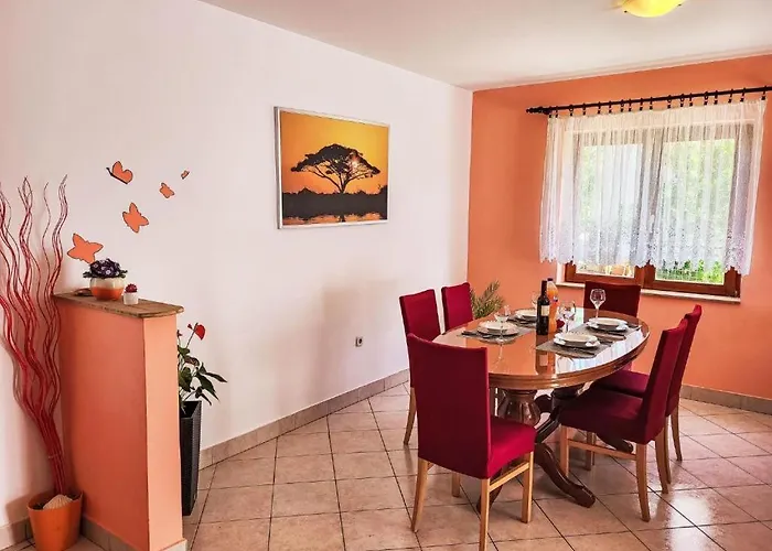 Holiday home - Lucija