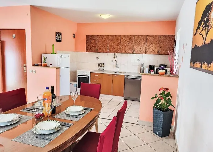 - Lucija Holiday home *