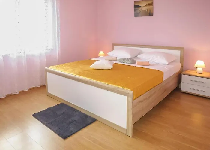 - Lucija Holiday home *