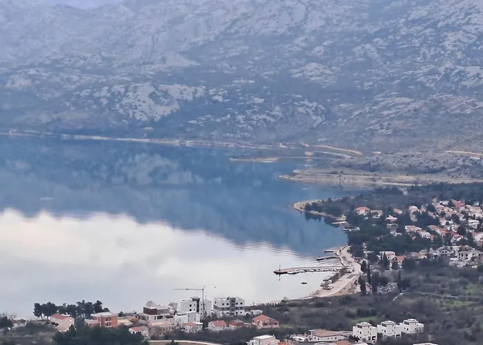 - Lucija * Maslenica